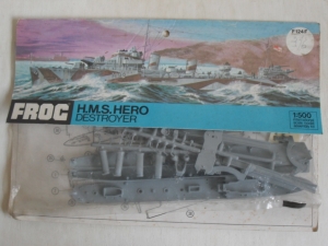 FROG 1/500 F124F HMS HERO 1/500  BAGGED VERSION 